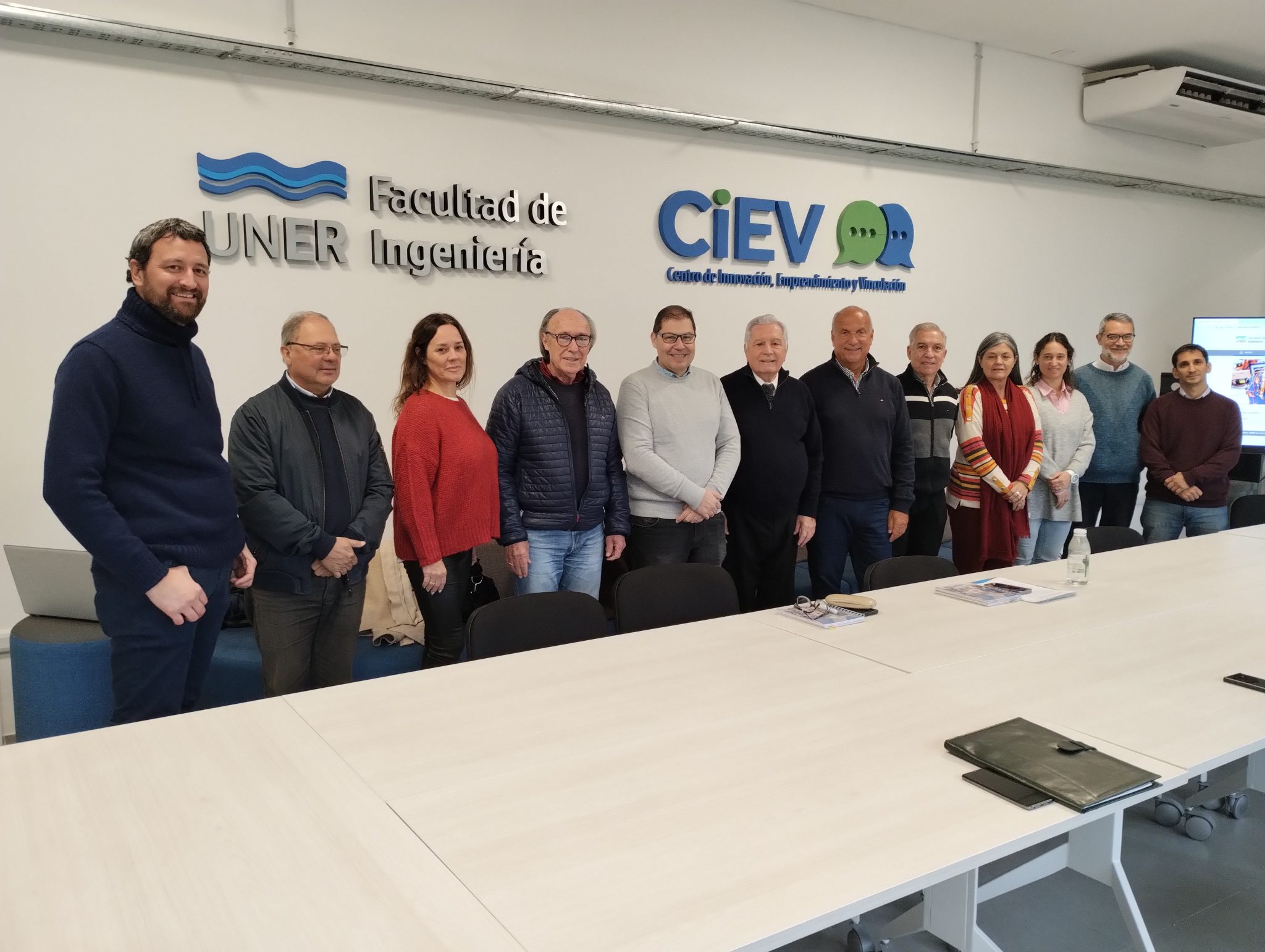 Avanzan en la elaboración de una propuesta de planificación estratégica del transporte de cargas en la provincia