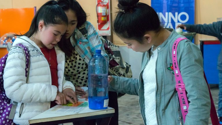 Inscripciones abiertas para talleres STEM para niñas y adolescentes