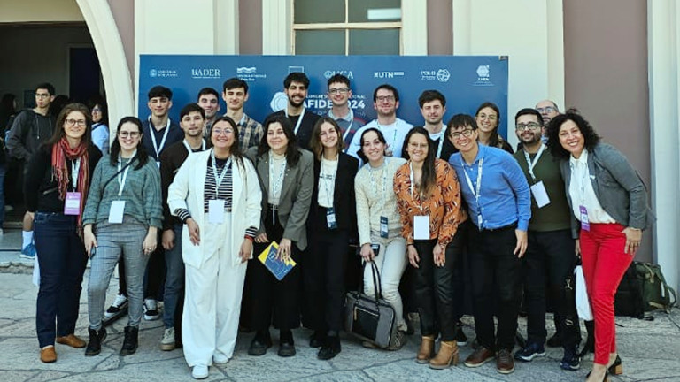 Estudiantes de la FIUNER presentaron proyectos en el Congreso de AFIDE