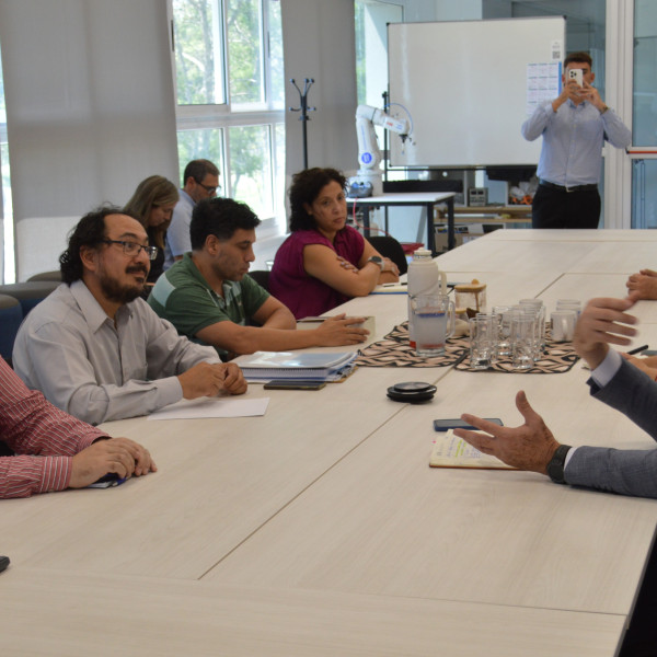 La Facultad de Ingeniería y la Cámara de Diputados dialogaron sobre el abordaje de la salud mental con tecnología