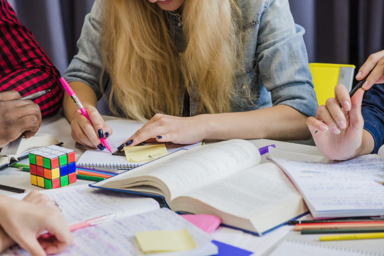 Dictamen correspondiente a las becas de estudio 2025