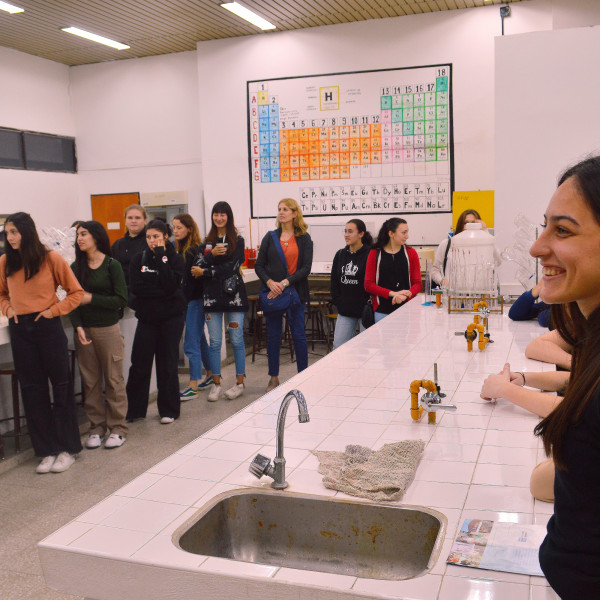Convocatoria a cubrir una Beca en el programa de fortalecimiento de la función de extensión