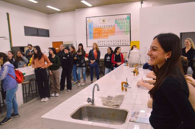 Convocatoria a cubrir una Beca en el programa de fortalecimiento de la función de extensión