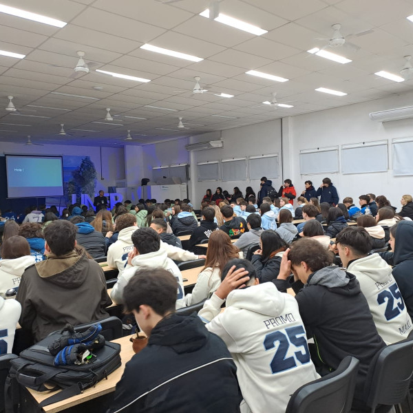 Más de mil estudiantes pasaron por la JOFI 2026 en la FIUNER